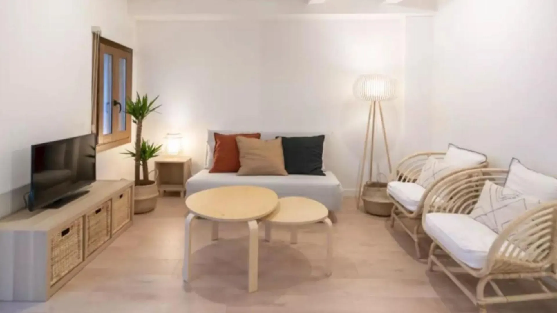Apartamento Balears Navarra Ibiza elérhetőségei